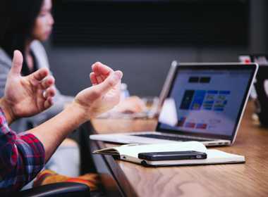 3 issues that hurt small business employee productivity & tips for working together