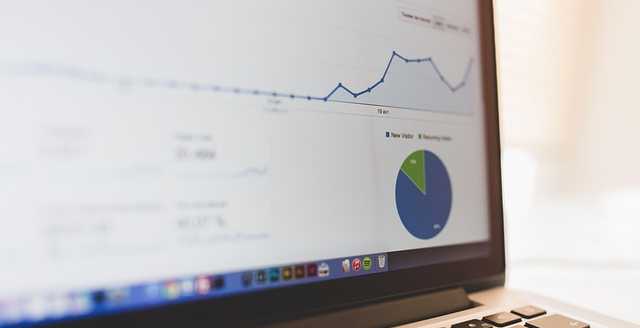 Design trends for AI websites in 2025